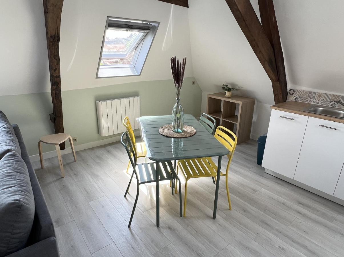 Appartement Le Saint Haut Centre Ville A Saint-Omer Exterior photo